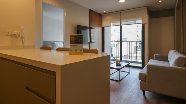 House - w Lovely 2BR w Balcony in Miraflores (Lima)
