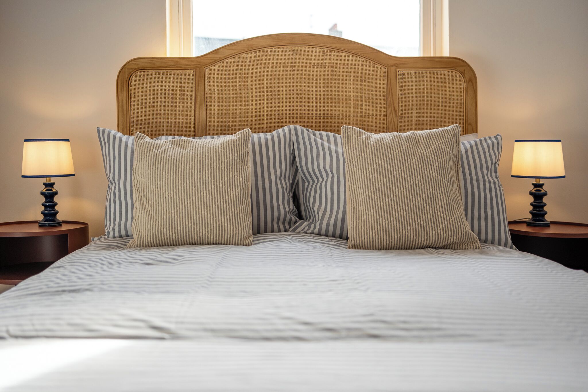 Tabla de planchar con plancha y wifi gratis 