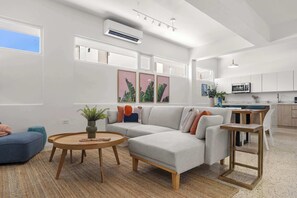 TV, offices - Botanical Suite | Artsy Retreat in Santurce! (San Juan)