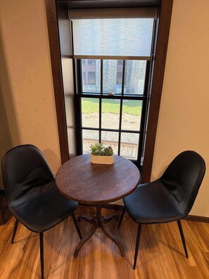 Interior - Downtown condo with private rooftop patio. Downtown Grand Forks. (Grand Forks)