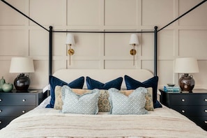 4 bedrooms, iron/ironing board, travel cot, WiFi - Stunning Townhouse in Parsons Green, Fulham (Parsons Green, London, UK)