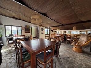 تناول الطعام