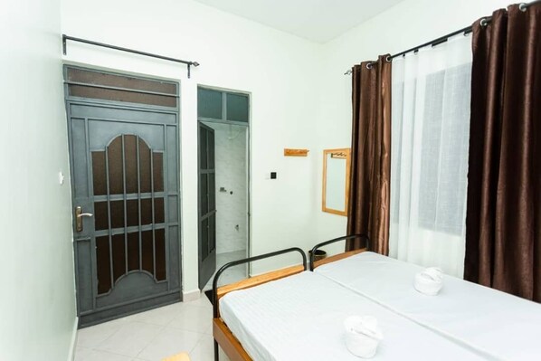 Chambre Standard Double ou avec lits jumeaux, balcon