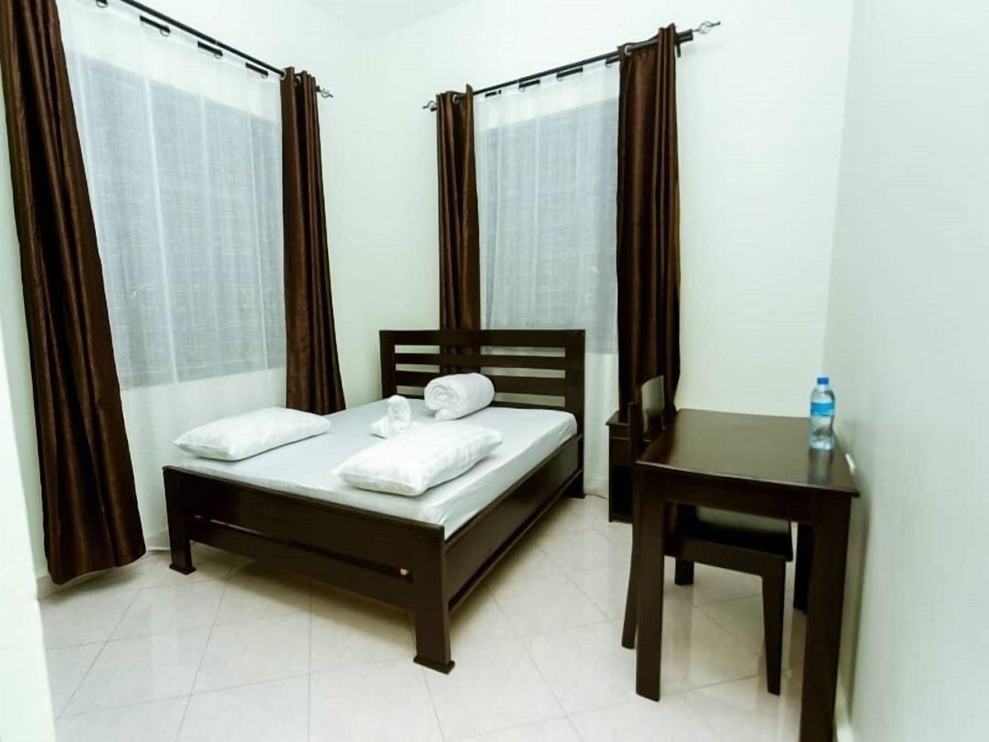 スタンダード シングルルーム 喫煙可 バルコニー | ノートパソコン用作業スペース、アイロン / アイロン台、WiFi (無料)