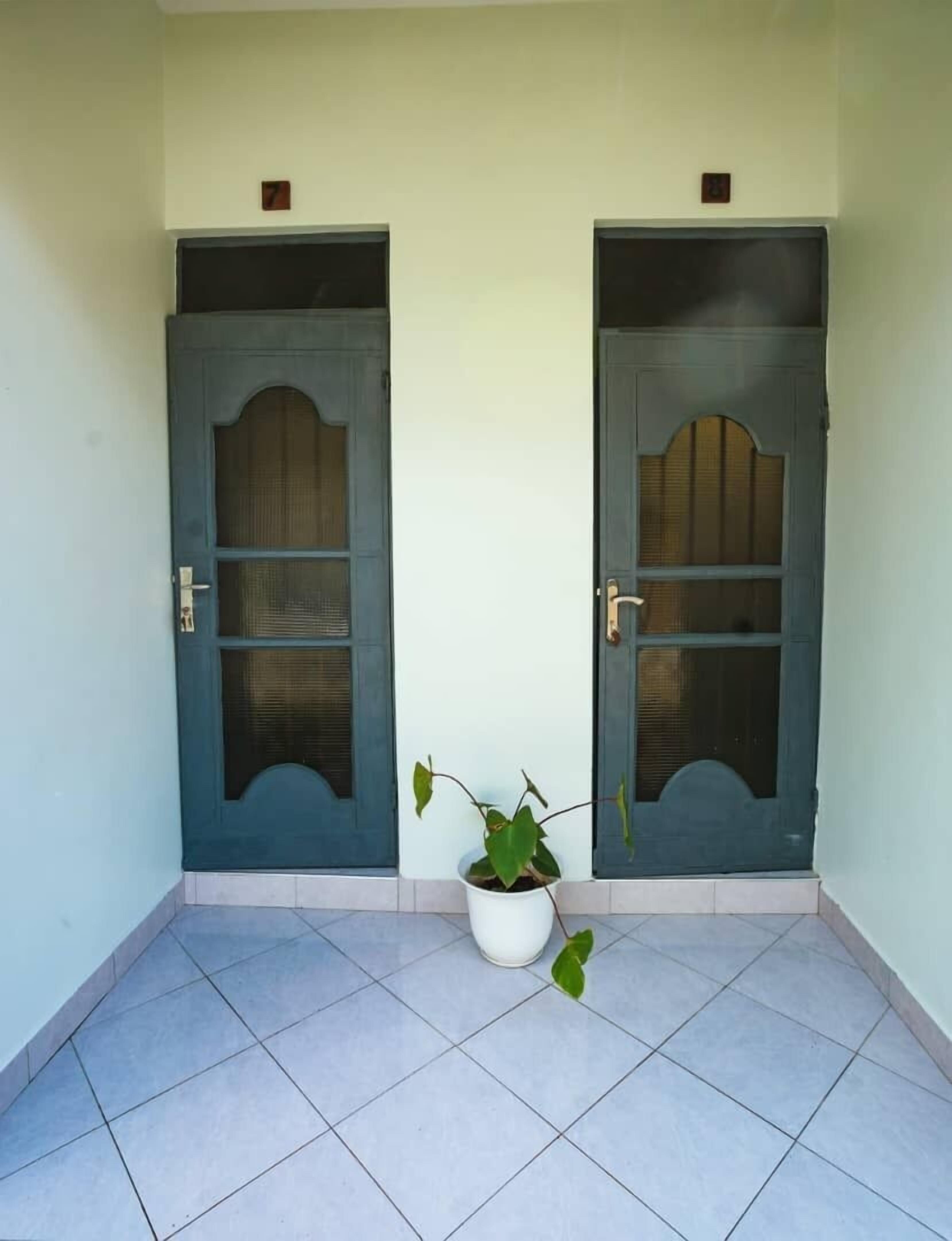 Standard Double or Twin Room, Balcony | Laptop workspace, iron/ironing board, free WiFi