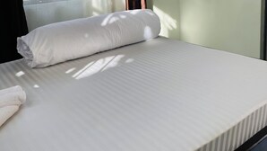Ảnh chưa phân loại, 2 trong số 23 ảnh, nút