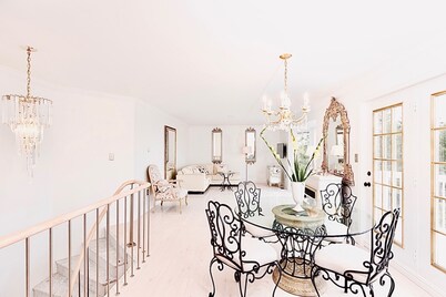 Ocean view French Riviera,
like a home nestled in the hills on European  Coast