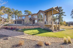 House (5 Bedrooms) | Front of property