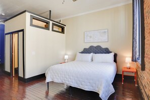 Apartment (0 Bedroom) | Interior - Convenient Couple's Retreat in Dtwn Marshall! (Marshall)