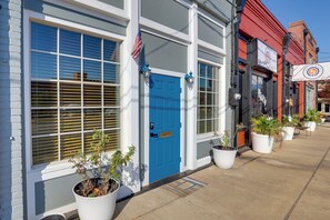 Apartment (1 Bedroom) | Interior