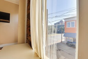 Apartment (0 Bedroom) | Interior - Pet-friendly Studio in Historic Dtwn Marshall! (Marshall)