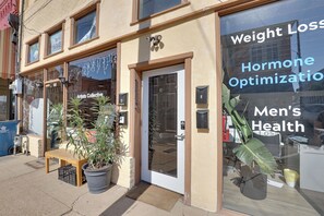 المنشأة من الداخل