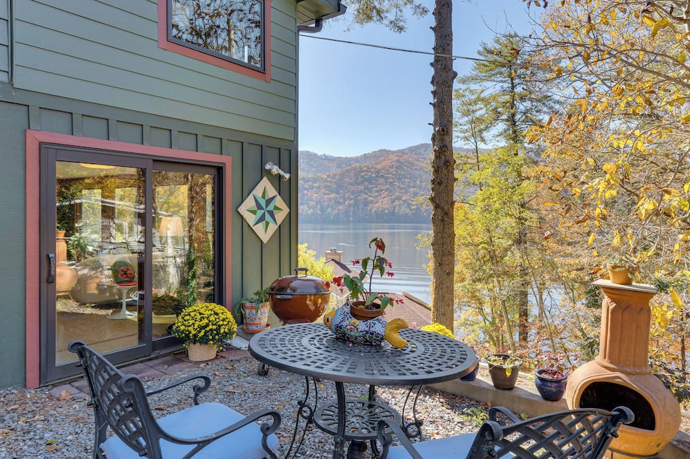 Casa Alcoa Mtn-view Apt Over Santeetlah Lake! - Lake Santeetlah, NC