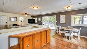 Interior - Dock + Views: Family Retreat on Lake Hartwell! (Townville)