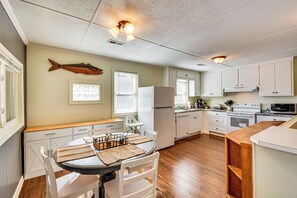 House (3 Bedrooms) | Interior - Dock + Views: Family Retreat on Lake Hartwell! (Townville)