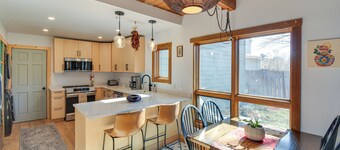 Group Ski Retreat: Drive to Beaver Creek & Vail!