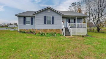 House (2 Bedrooms) | Front of property