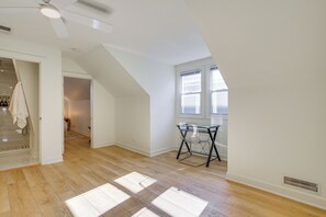 Interior - Shop, Dine & Unwind: Oak Park Home w/ Private Yard (Oak Park)