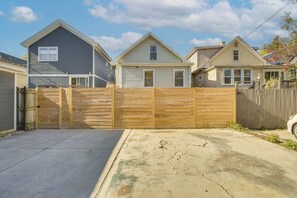 Interior - Shop, Dine & Unwind: Oak Park Home w/ Private Yard (Oak Park)