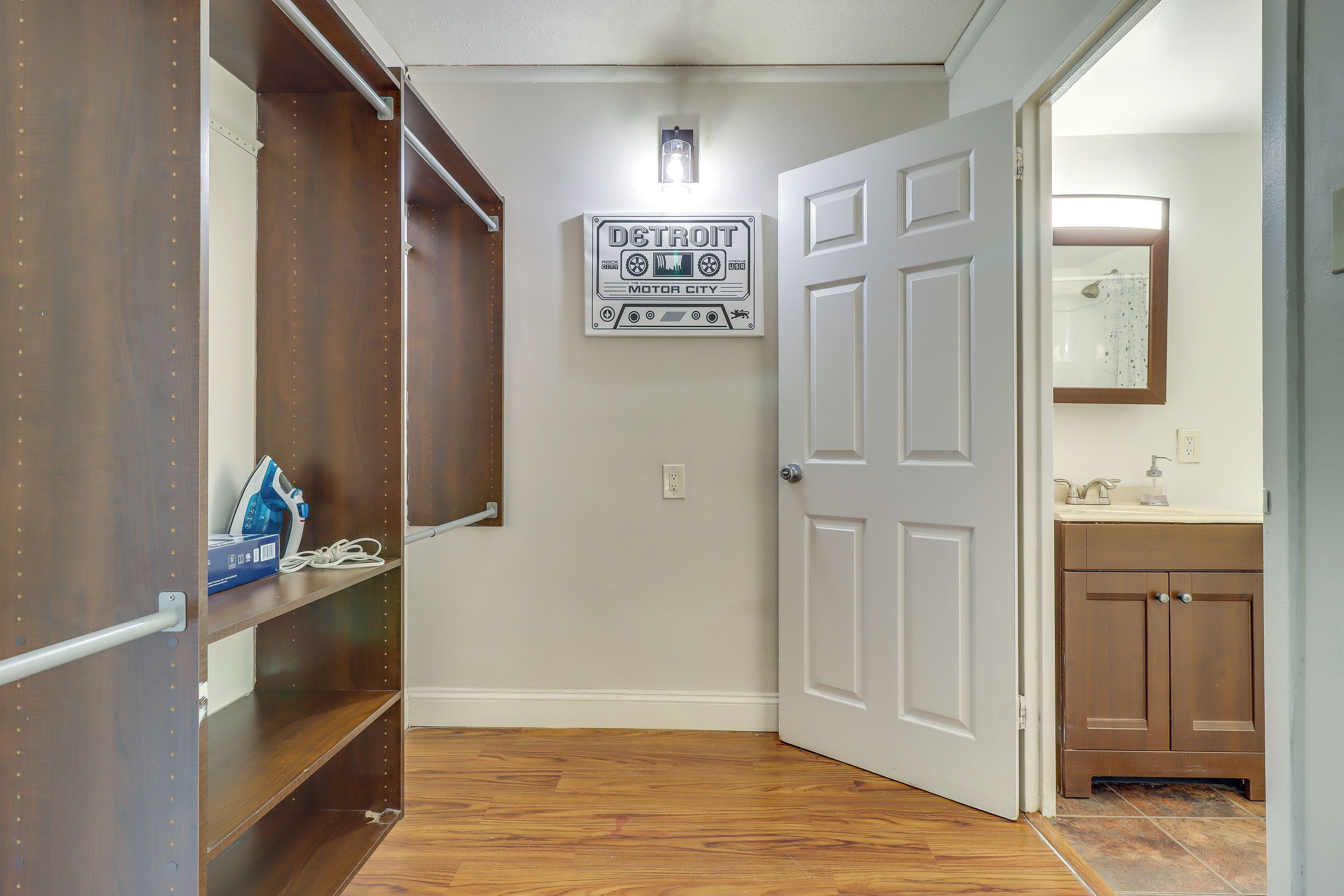 Apartment (0 Bedroom) | Interior