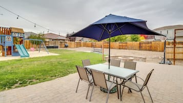 Rumah (4 Bedrooms) | Bagian depan properti