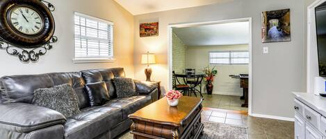 House (3 Bedrooms) | Front of property