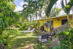 Interior - Gateway to the Everglades! Tropical Jungle Cottage (Miami)