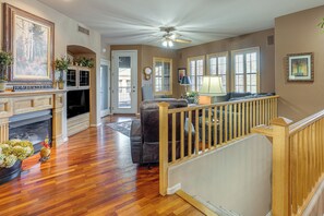 Apartment (2 Bedrooms) | Interior - Stay, Work & Golf! Prescott Condo w/ WFH Setup (Prescott)