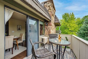 Apartment (1 Bedroom) | Interior - 2 Mi to CU Boulder: Mtn-view Condo w/ Pool Access (Boulder)