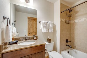 Interior - < 5 Mi to Winter Park: Family Base Camp w/ Hot Tub (Fraser)