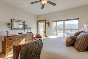 Interior - < 5 Mi to Winter Park: Family Base Camp w/ Hot Tub (Fraser)
