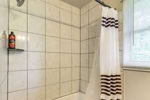 Interior - 5 Mi to Dtwn Atl: Modern Duplex Home! (Atlanta)