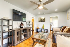 House (1 Bedroom) | Interior - 5 Mi to Dtwn Atl: Modern Duplex Home! (Atlanta)