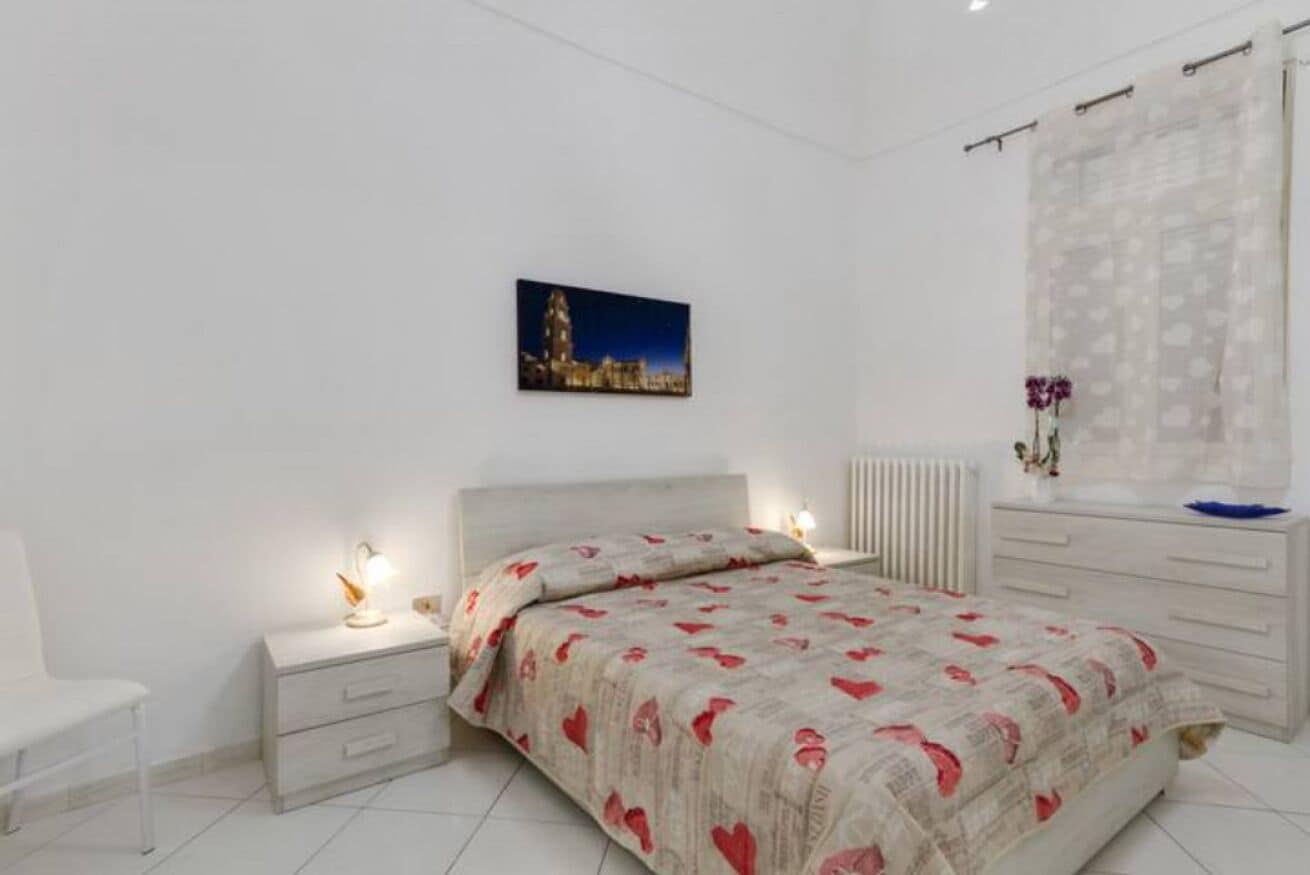 2 bedrooms, iron/ironing board