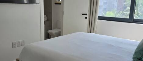 1 bedroom, iron/ironing board, WiFi, bed sheets