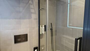 Standard Double Room | Bathroom | Shower, free toiletries, towels, soap