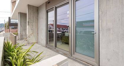 Petone City Studio with Outdoor Space