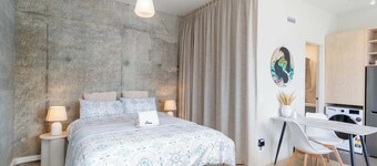 Petone City Studio with Outdoor Space