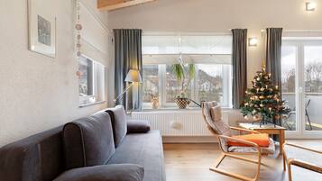 Fernseher, DVD-Player, Stereoanlage