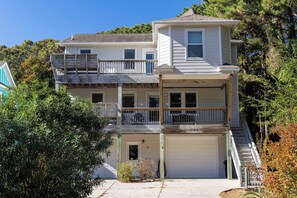 Exterior - New Listing, Spacious, King Beds, Linens Provided, Pool Table, KD1310 (Kill Devil Hills)