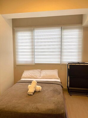 Comfort Condo, 1 Double Bed, Balcony, Beach View | Laptop workspace, free WiFi - Studio Seaview at Mactan Newtown  (Lapu-Lapu)