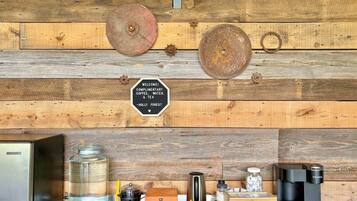 Frigorífico y tostadora