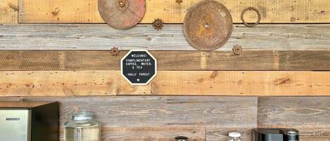 Refrigerador y tostadora