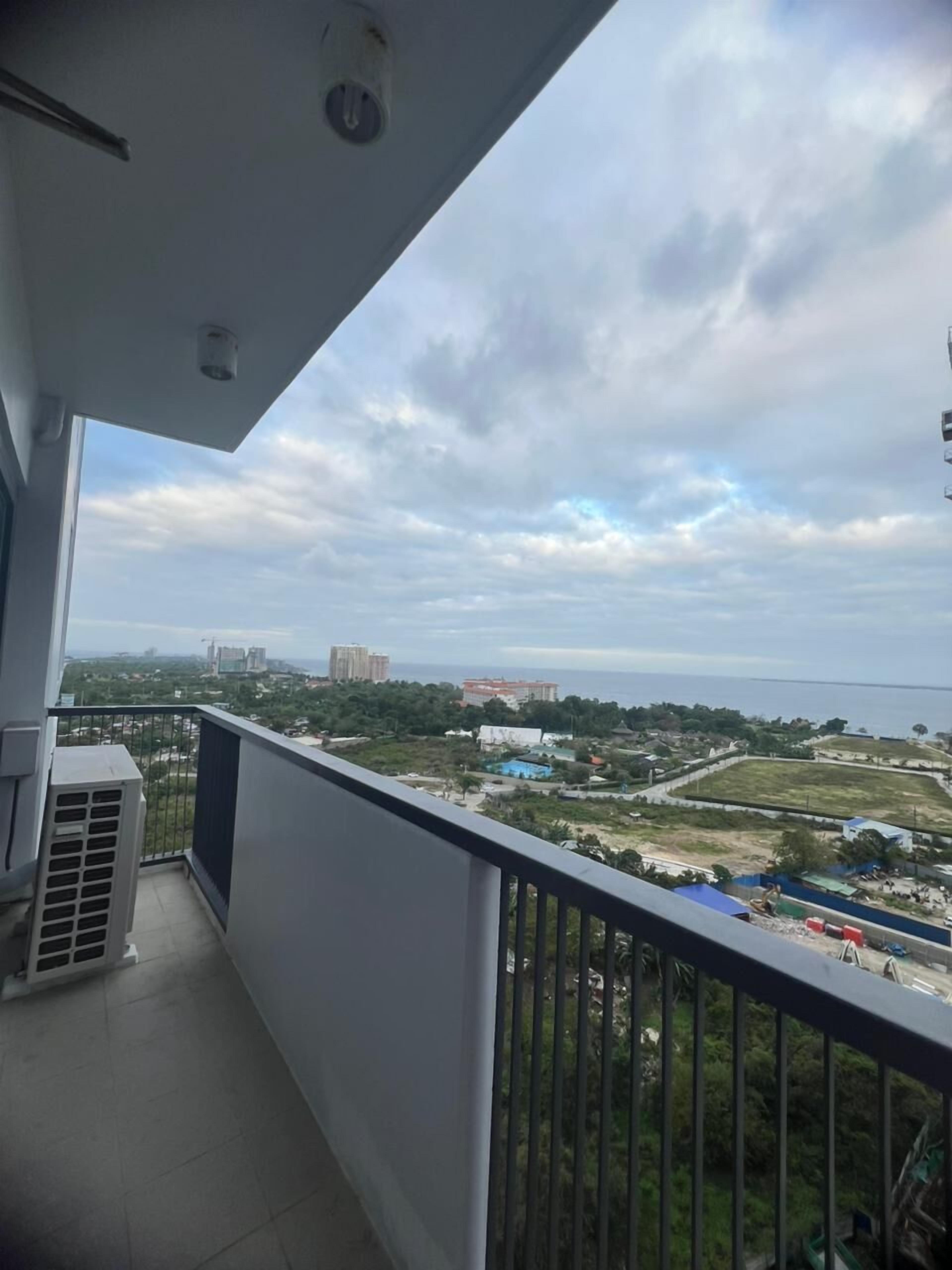 Comfort Condo, Balcony, Beach View | Teres/patio