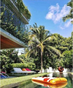 Pool - Cool Ultra-Modern Super Luxury Oasis in miami (Miami)