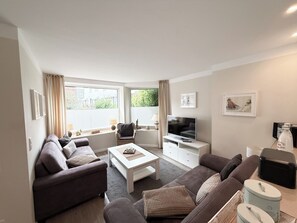 TV, stereo - Maritim - Your accommodation in a central location on Sylt (Sylt)