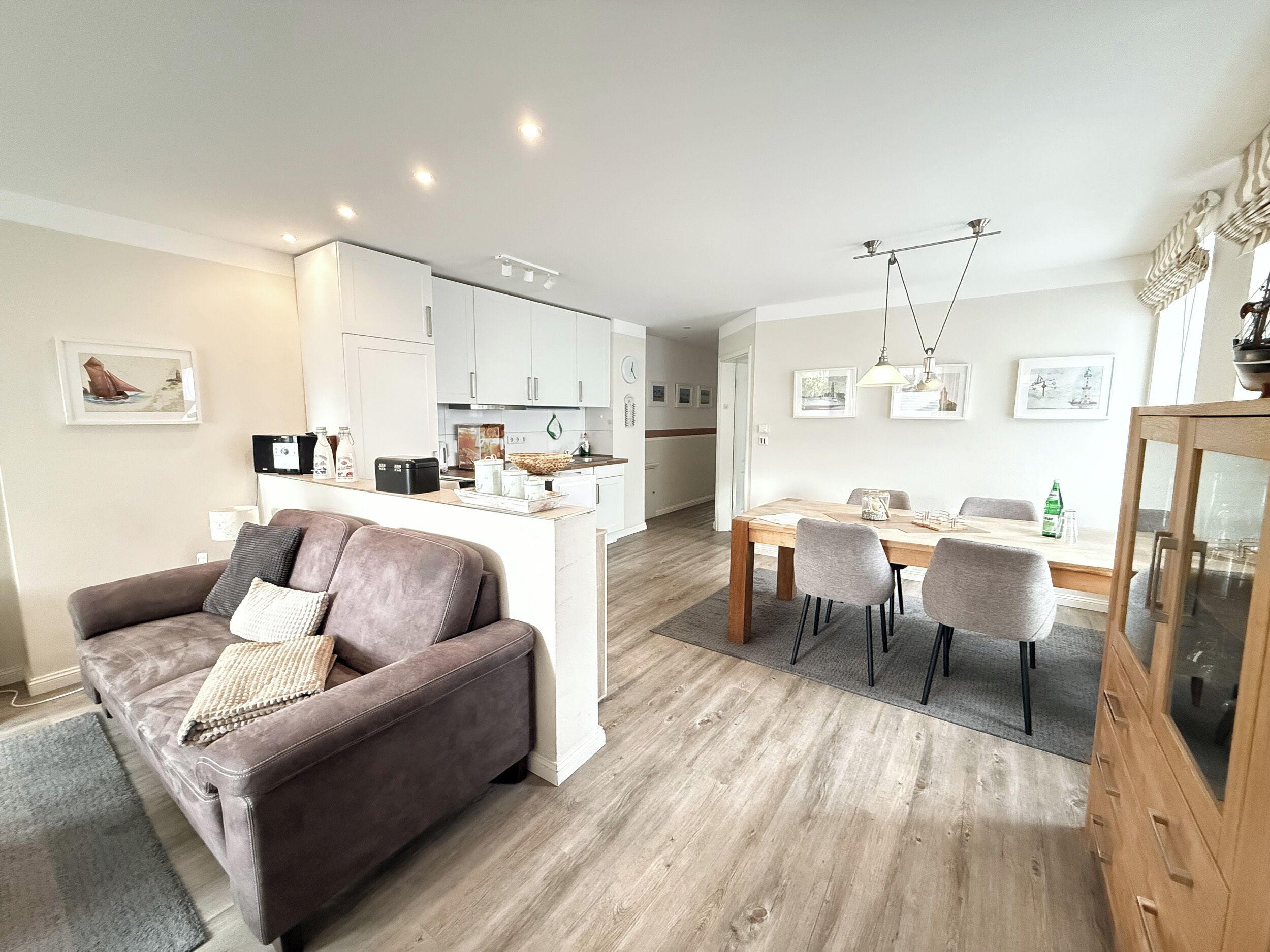 Fernseher, Stereoanlage