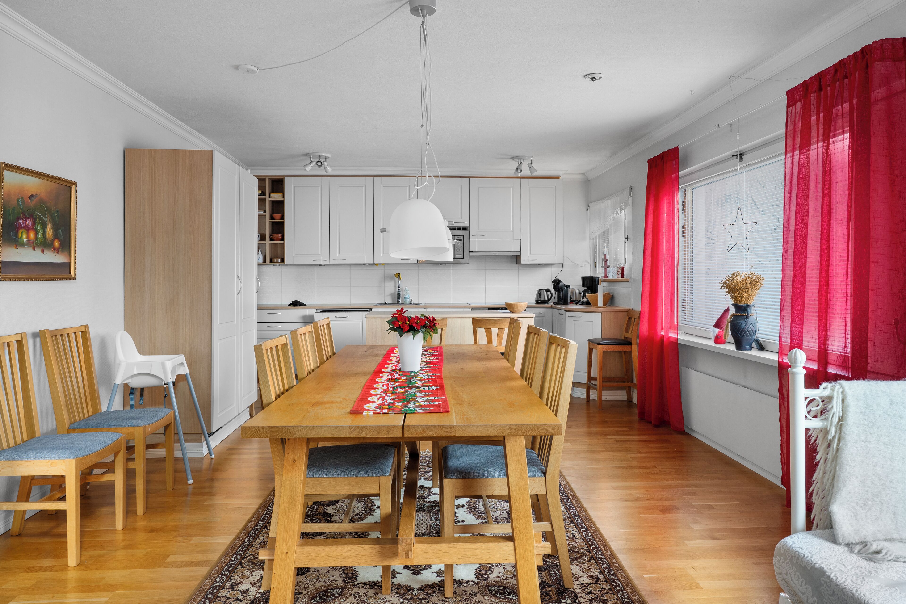 Superior appartement, 3 slaapkamers, balkon, uitzicht op de stad | Dineerruimte