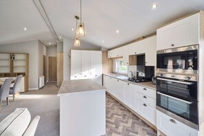 Rumah | 2 kamar tidur dan internet