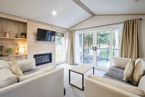 House - Host Stay Hideaway Retreat (York)